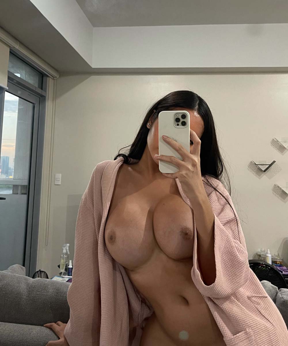 Angela Castellanos naked in Majuro
