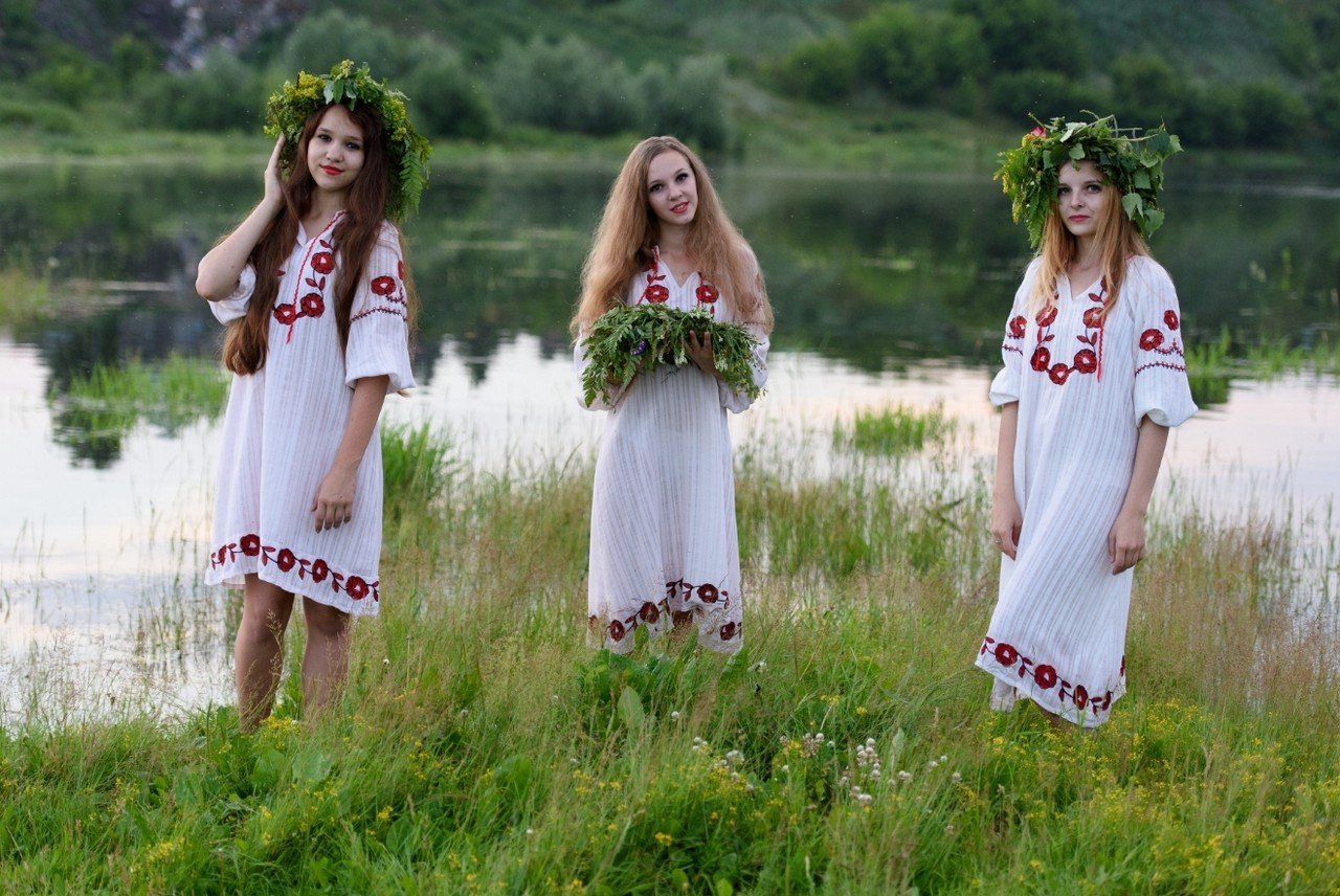 Slavic women in Majuro