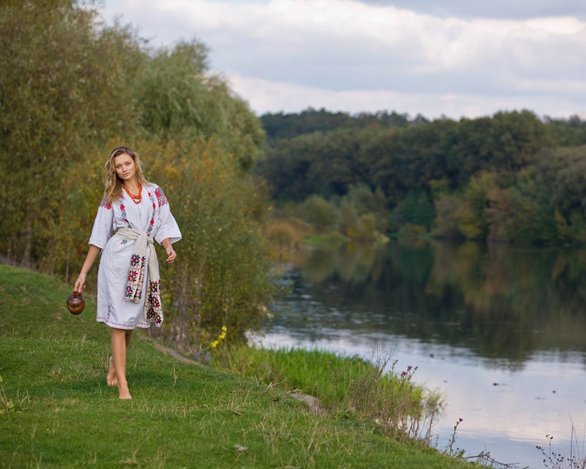 Nude girl Slavic women in Majuro