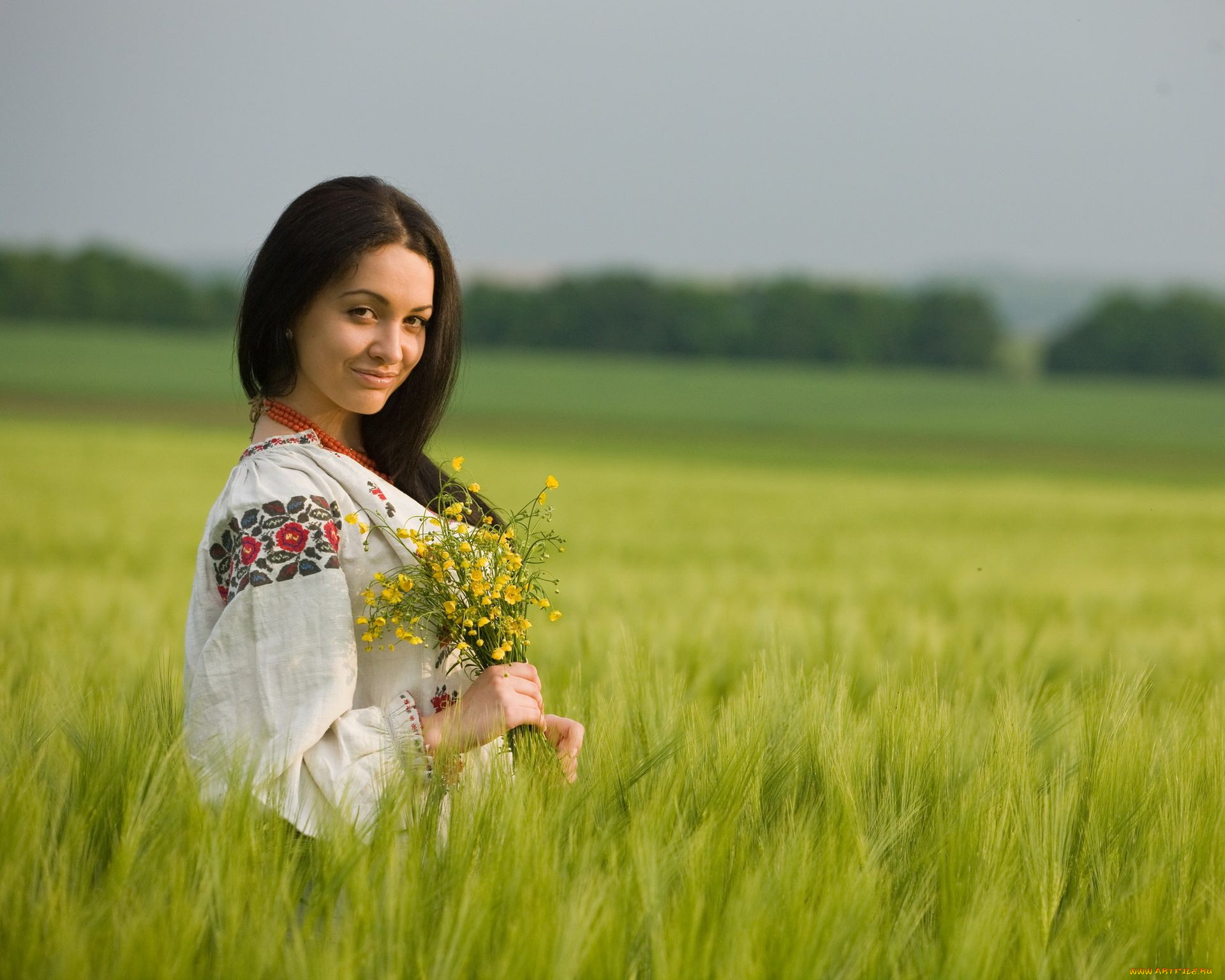 Women in Slavic costumes in Majuro